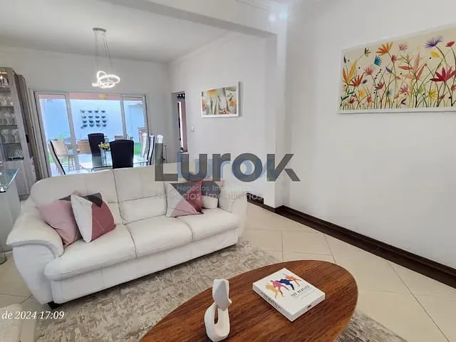 Casa com 292m² 3 quartos e 5 banheiros, à venda, no bairro Santa Claudina em Vinhedo