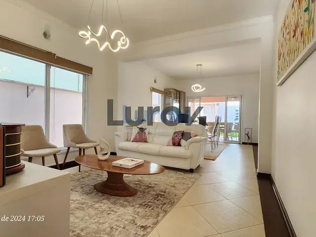 Casa com 292m² 3 quartos e 5 banheiros, à venda, no bairro Santa Claudina em Vinhedo