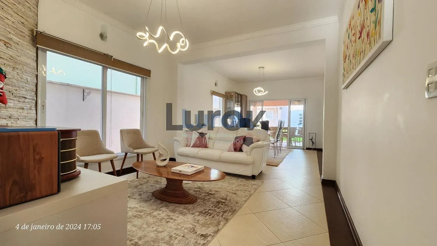 Casa, 3 quartos, 249 m² - Foto 2