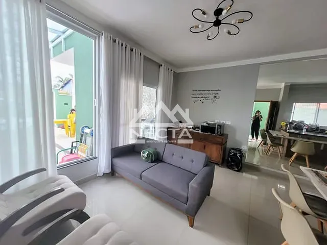 Casa com 128m² 2 quartos e 2 banheiros, à venda, no bairro Pontal de Santa Marina em Caraguatatuba