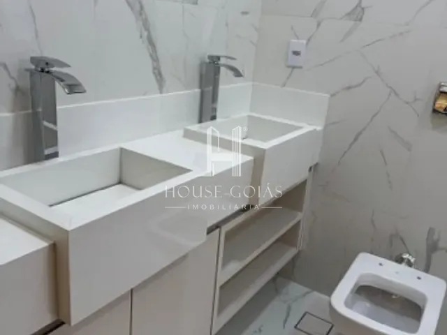 Casa com 180m² 3 quartos e 5 banheiros, à venda, no bairro Jardim Vila Boa em Goiânia