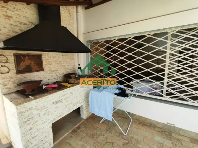 Casa com 360m² 3 quartos e 2 banheiros, à venda, no bairro Centro em Araçatuba