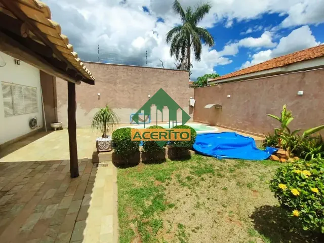 Casa com 360m² 3 quartos e 2 banheiros, à venda, no bairro Centro em Araçatuba