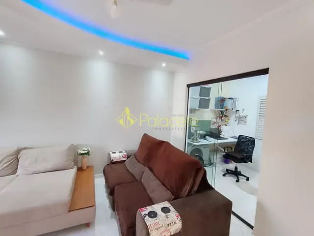 Casa com 300m² 3 quartos e 3 banheiros, à venda, no bairro Jardim Gurilândia em Taubaté