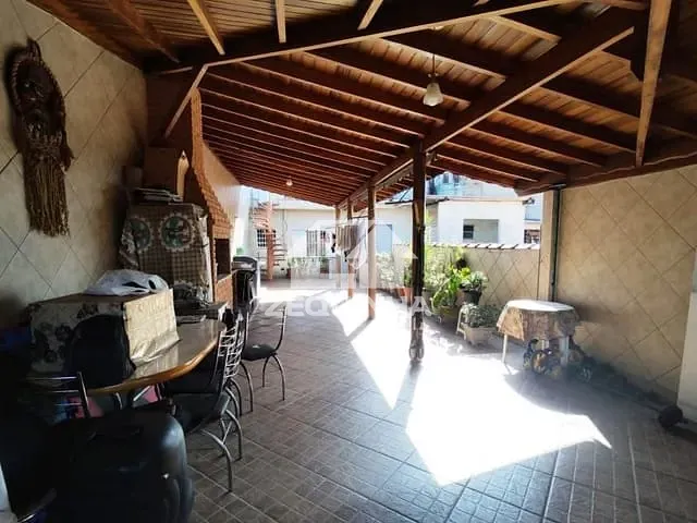 Casa com 125m² 3 quartos e 3 banheiros, à venda, no bairro Bussocaba em Osasco