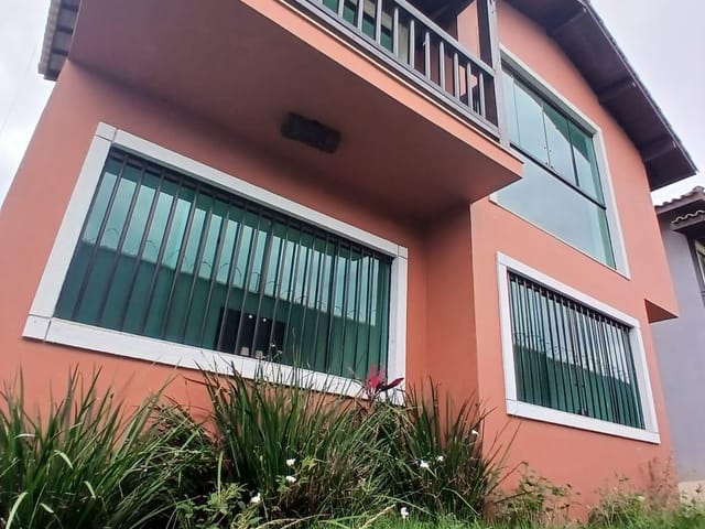 Casa 3 quartos e 2 banheiros, à venda, no bairro Mar do Norte em Rio das Ostras