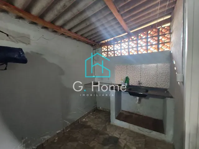 Casa com 45m² 2 quartos e 1 banheiro, para alugar, no bairro Armindo Guazzi em Londrina