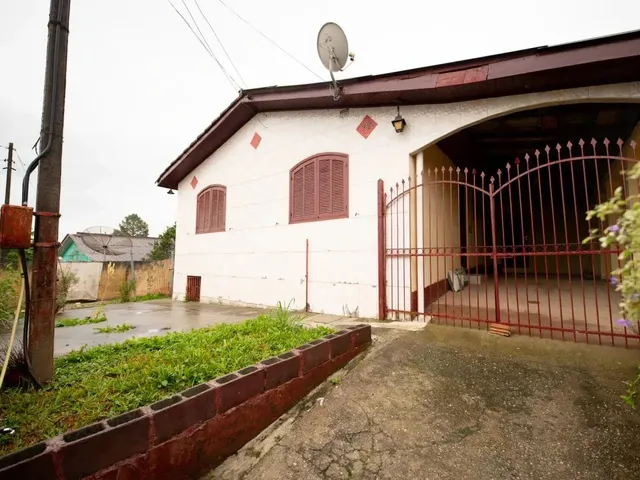 Casa 4 quartos e 2 banheiros, à venda, no bairro Cercadinho em Campo Largo