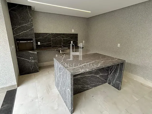 Casa com 406m² 4 quartos e 5 banheiros, à venda, no bairro Residencial Goiânia Golfe Clube em Goiânia