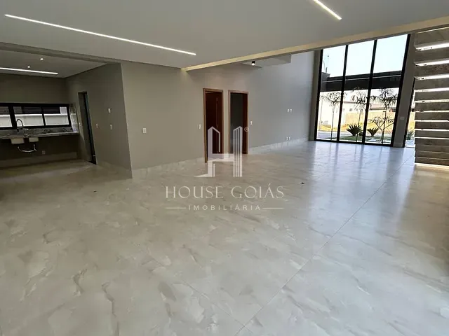 Casa com 406m² 4 quartos e 5 banheiros, à venda, no bairro Residencial Goiânia Golfe Clube em Goiânia