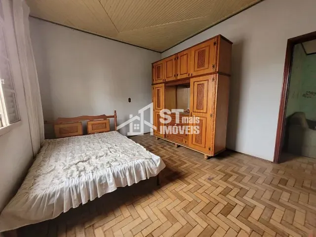 Casa com 388m² 5 quartos e 2 banheiros, à venda, no bairro Vila Martinelli em Andradas