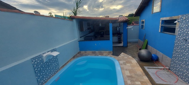 Casa 2 quartos e 2 banheiros, à venda, no bairro Nova Cidade em Macaé