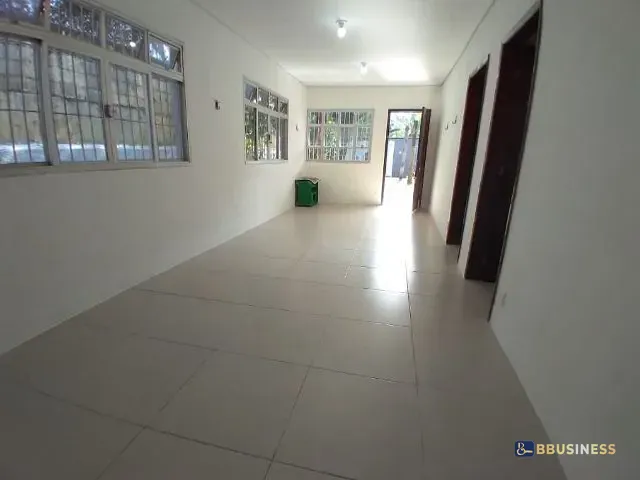 Casa 4 quartos e 3 banheiros, à venda, no bairro Indaiá em Bertioga