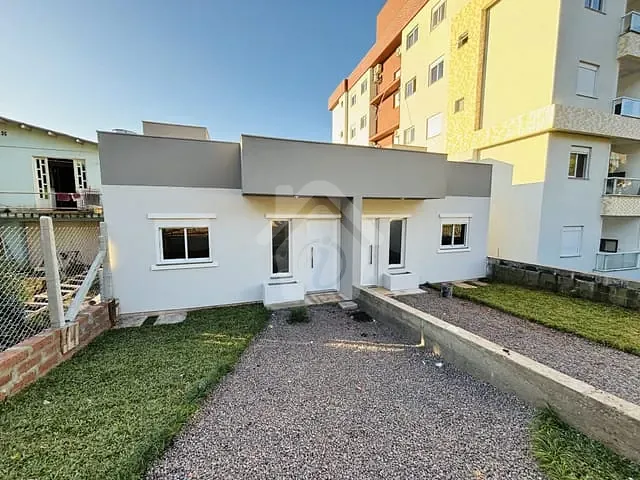 Casa com 50m² 2 quartos e 1 banheiro, para alugar, no bairro Languiru em Teutônia