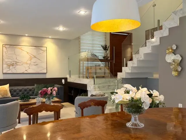 Casa com 575m² 3 quartos e 8 banheiros, à venda, no bairro Estrela em Ponta Grossa