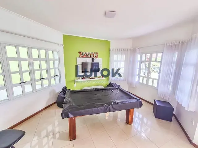 Casa com 750m² 4 quartos e 4 banheiros, à venda, no bairro Jardim São Francisco em Valinhos