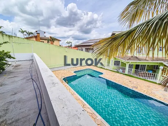 Casa com 750m² 4 quartos e 4 banheiros, à venda, no bairro Jardim São Francisco em Valinhos