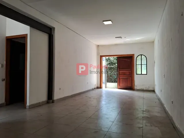 Sobrado com 160m² 3 quartos e 2 banheiros, para alugar, no bairro Campo Belo em São Paulo