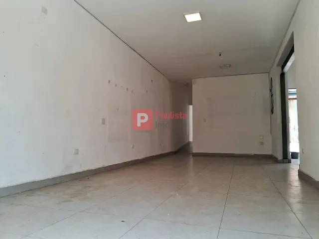 Sobrado com 160m² 3 quartos e 2 banheiros, para alugar, no bairro Campo Belo em São Paulo