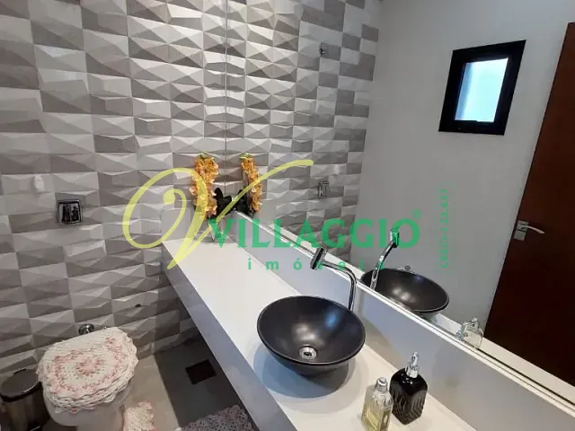 Casa com 720m² 4 quartos e 6 banheiros, à venda, no bairro Loteamento Residencial Golden Park em Mirassol