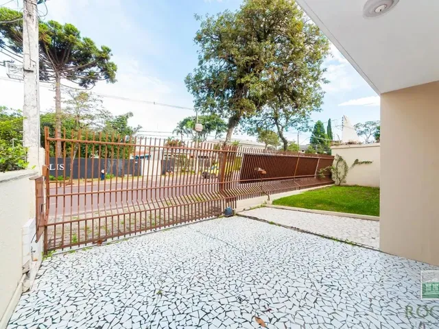 Casa para alugar, no bairro Jardim Social em Curitiba