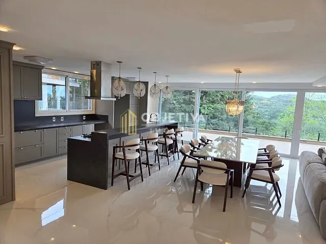 Casa com 586m² 5 quartos e 6 banheiros, à venda, no bairro Aspen Mountain em Gramado
