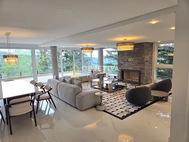 Casa com 586m² 5 quartos e 6 banheiros, à venda, no bairro Aspen Mountain em Gramado