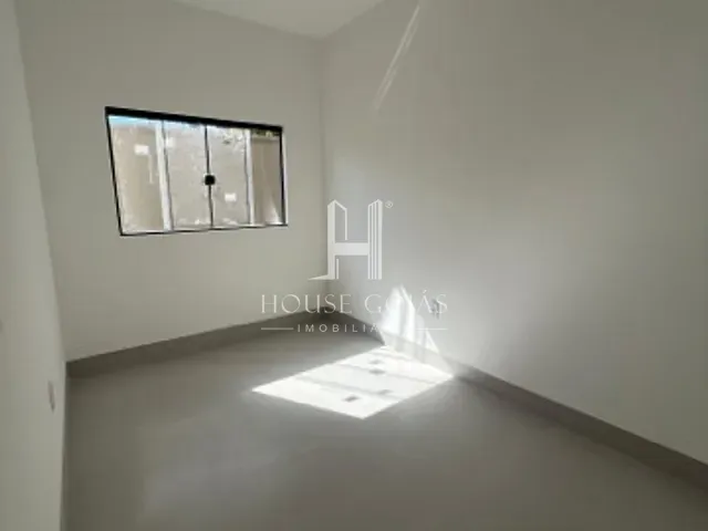 Casa com 180m² 3 quartos e 2 banheiros, à venda, no bairro papillon park em Aparecida de Goiânia