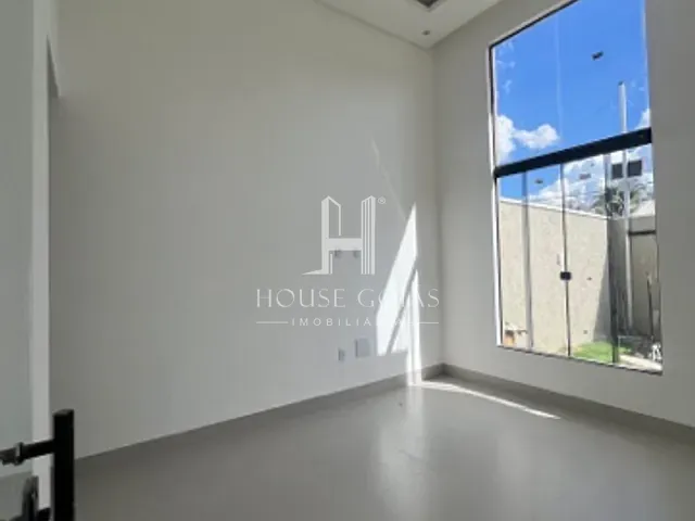 Casa com 180m² 3 quartos e 2 banheiros, à venda, no bairro papillon park em Aparecida de Goiânia
