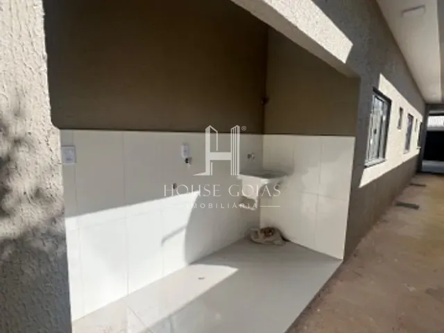 Casa com 180m² 3 quartos e 2 banheiros, à venda, no bairro papillon park em Aparecida de Goiânia