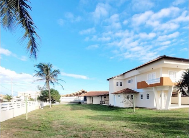 Casa com 400m² 7 quartos e 4 banheiros, à venda, no bairro Grussaí  em São João da Barra