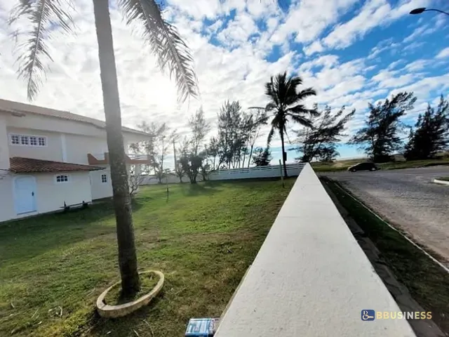 Casa com 400m² 7 quartos e 4 banheiros, à venda, no bairro Grussaí  em São João da Barra