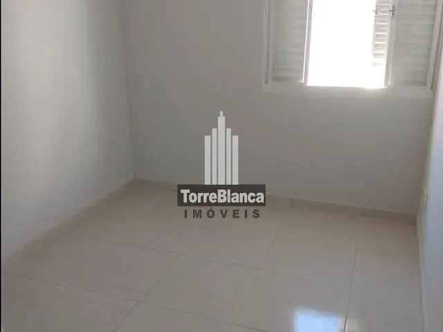 Casa com 60m² 2 quartos e 1 banheiro, à venda ou para alugar, no bairro Ronda em Ponta Grossa