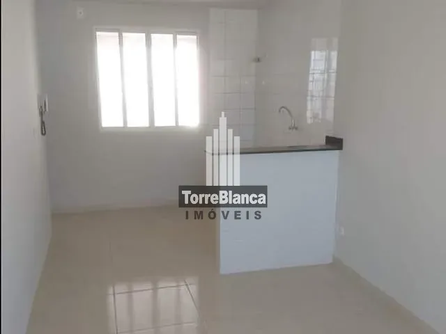 Casa com 60m² 2 quartos e 1 banheiro, à venda ou para alugar, no bairro Ronda em Ponta Grossa