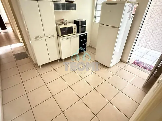 Casa 2 quartos e 1 banheiro, à venda, no bairro Parque São Luís em Taubaté