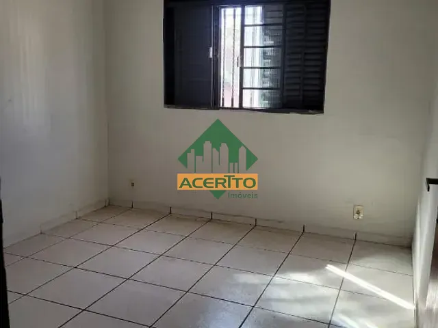 Casa com 212m² 2 quartos e 1 banheiro, à venda, no bairro Jardim Paulista em Araçatuba
