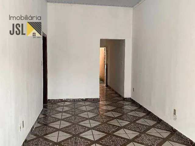 Casa com 139m² 2 quartos e 1 banheiro, à venda ou para alugar, no bairro Vila Resende em Caçapava
