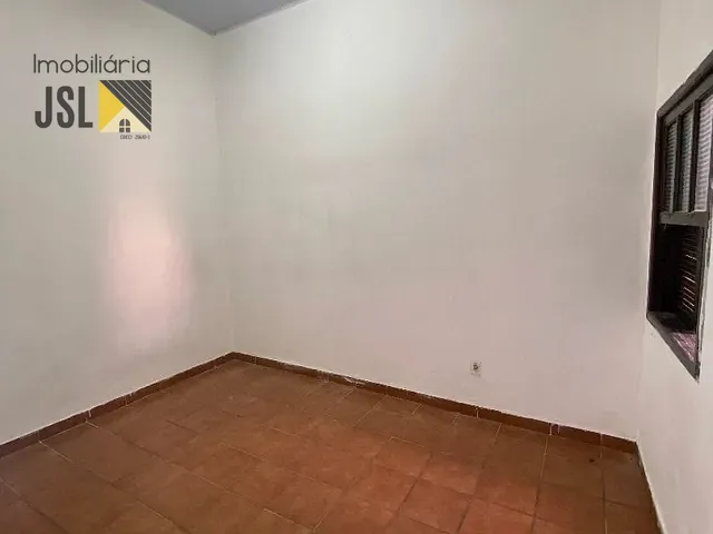 Casa com 139m² 2 quartos e 1 banheiro, à venda ou para alugar, no bairro Vila Resende em Caçapava