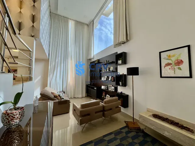 Casa com 360m² 4 quartos e 1 banheiro, à venda, no bairro Esperança em Londrina