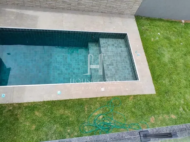 Casa com 375m² 3 quartos e 2 banheiros, à venda, no bairro Garavelo Residencial Park em Aparecida de Goiânia