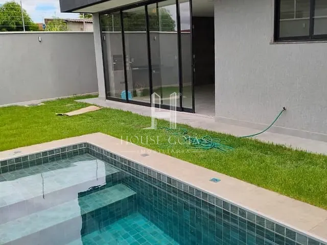 Casa com 375m² 3 quartos e 2 banheiros, à venda, no bairro Garavelo Residencial Park em Aparecida de Goiânia