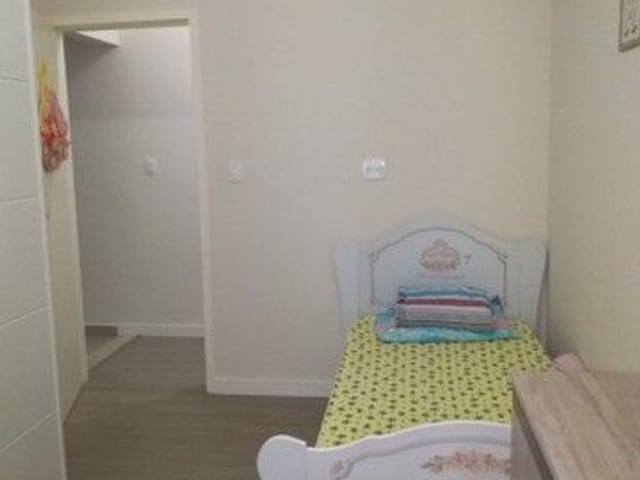 Foto do Casa - Casa com 2 dormitórios à venda, 80 m² por R$ 372.000,00 - Jardim Califórnia - Jacareí/SP | RUSSI IMÓVEIS