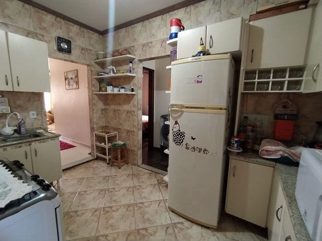 Casa com 250m² 3 quartos e 2 banheiros, à venda, no bairro Jardim Planalto em Londrina