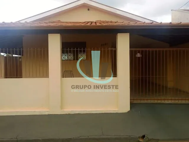 Casa com 300m² 3 quartos e 1 banheiro, à venda, no bairro VILA BIAGIONI em ARARAQUARA