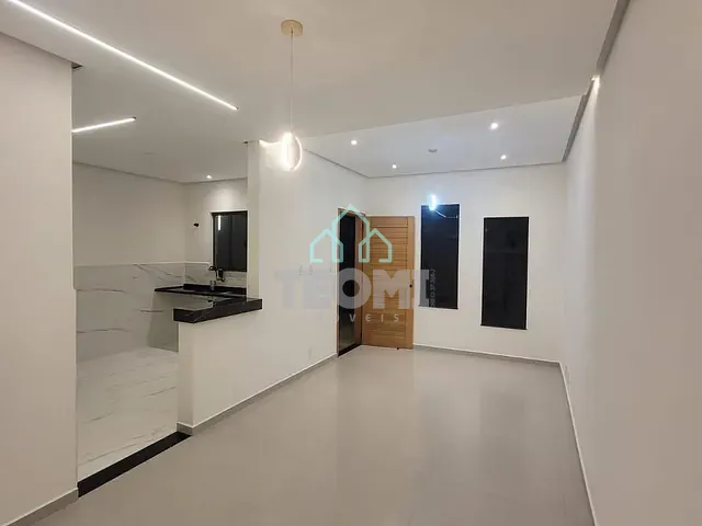 Casa com 150m² 3 quartos e 2 banheiros, à venda, no bairro Piracangaguá em Taubaté