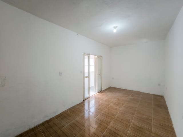 Casa com 264m² 3 quartos e 2 banheiros, à venda, no bairro Centro em Pelotas