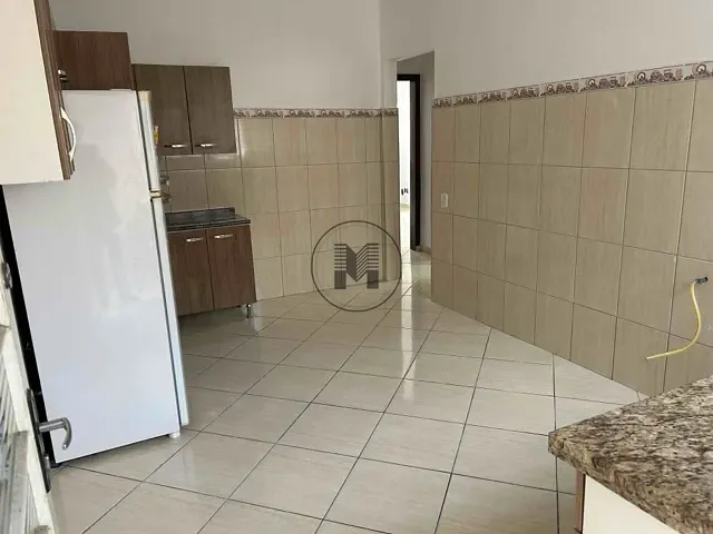 Casa com 150m² 3 quartos e 1 banheiro, à venda, no bairro Campo do Galvão em Guaratinguetá