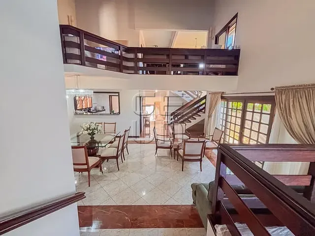 Casa com 420m² 3 quartos e 4 banheiros, à venda ou para alugar, no bairro Terras de Santana em Londrina