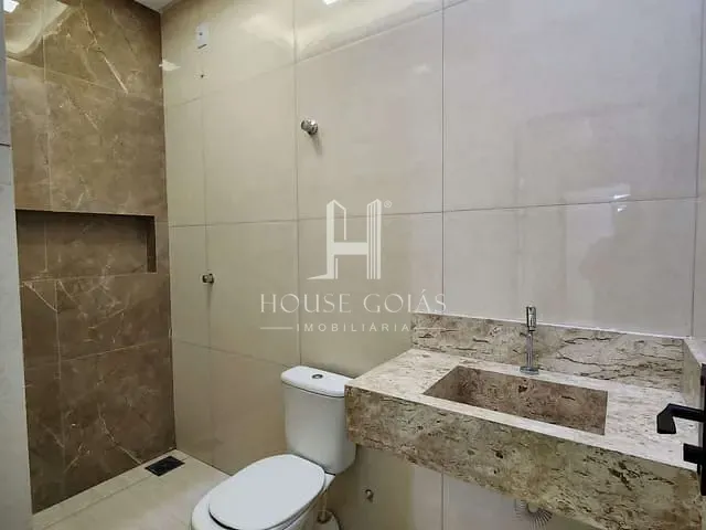 Casa com 210m² 3 quartos e 4 banheiros, à venda, no bairro Jardim Atlântico em Goiânia