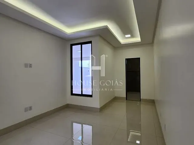 Casa com 210m² 3 quartos e 4 banheiros, à venda, no bairro Jardim Atlântico em Goiânia